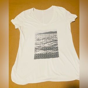 Lululemon T-shirt